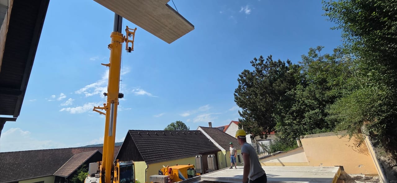 Foto: Decke wird eingehoben