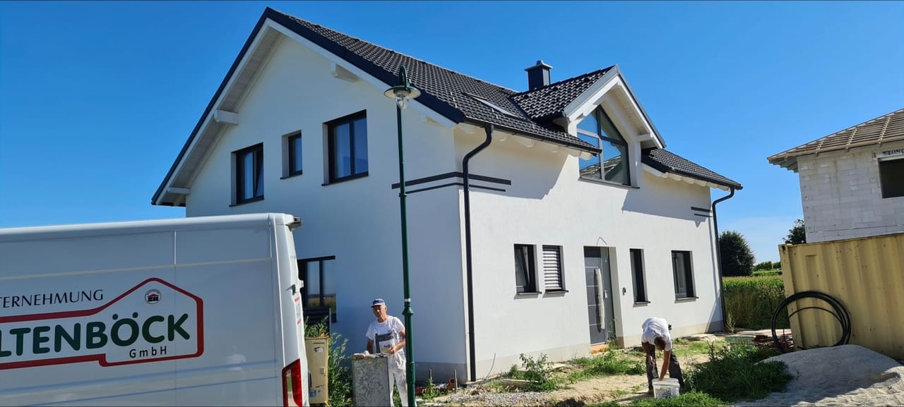 Foto: Fertiges Einfamilienhaus